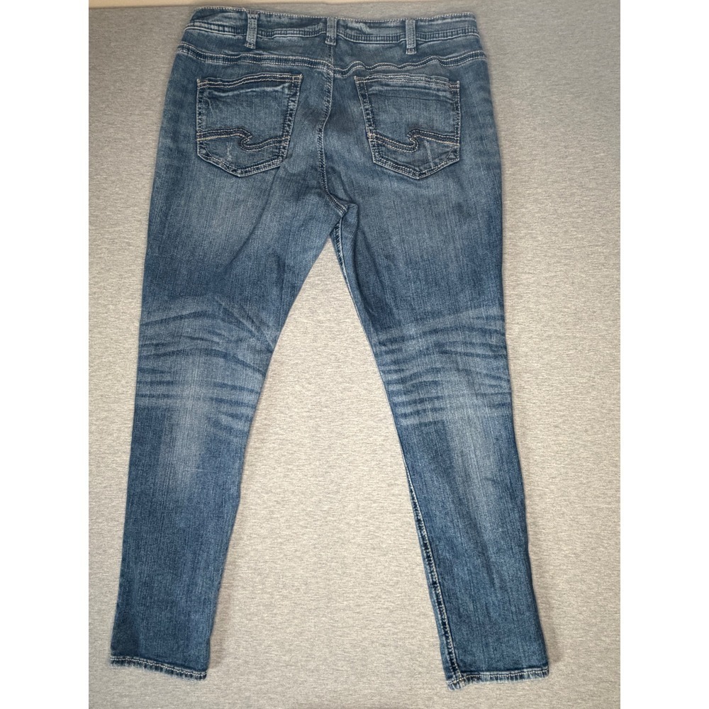 Silver Jeans Co Girlfriend Mid Rise Distressed Slim Jeans Blue SZ 18 L29 W27137 - Picture 4 of 8